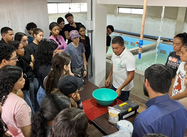 Café com Oportunidades leva conhecimento prático a estudantes de Medicina Veterinária em Boa Vista